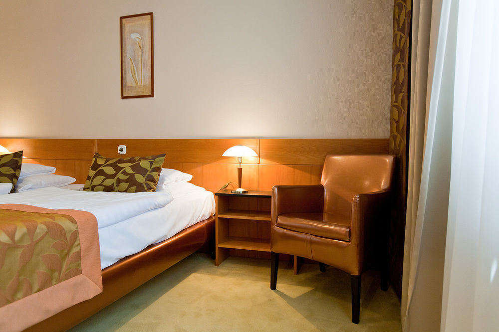 Hotel Hotel Sopron 4*